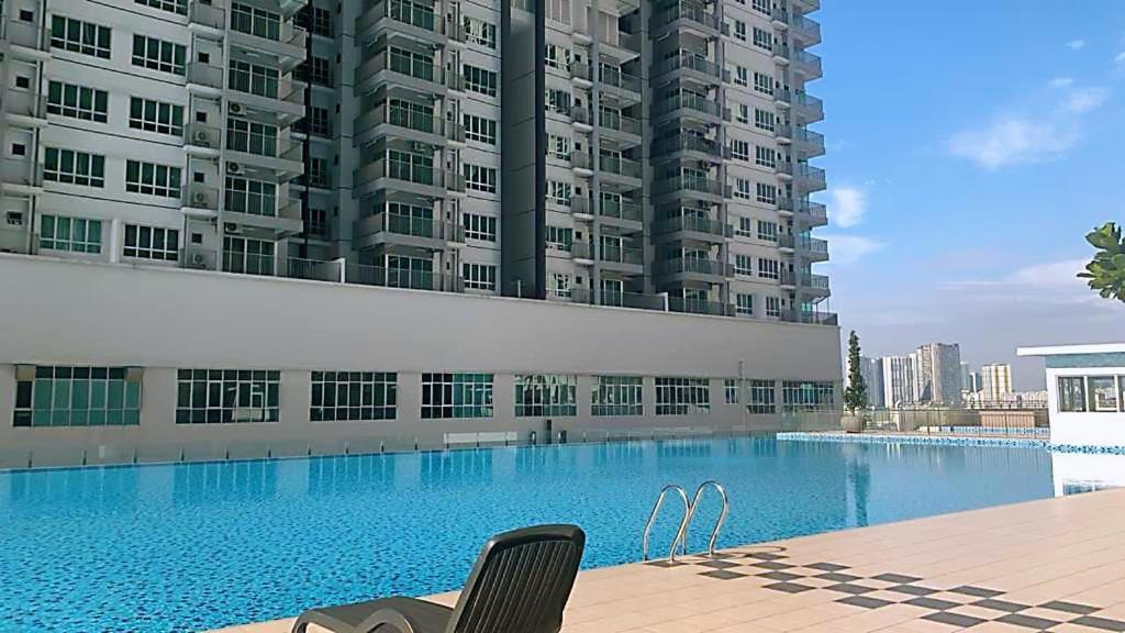 Pangsapuri Corner Kl Pool View Rc