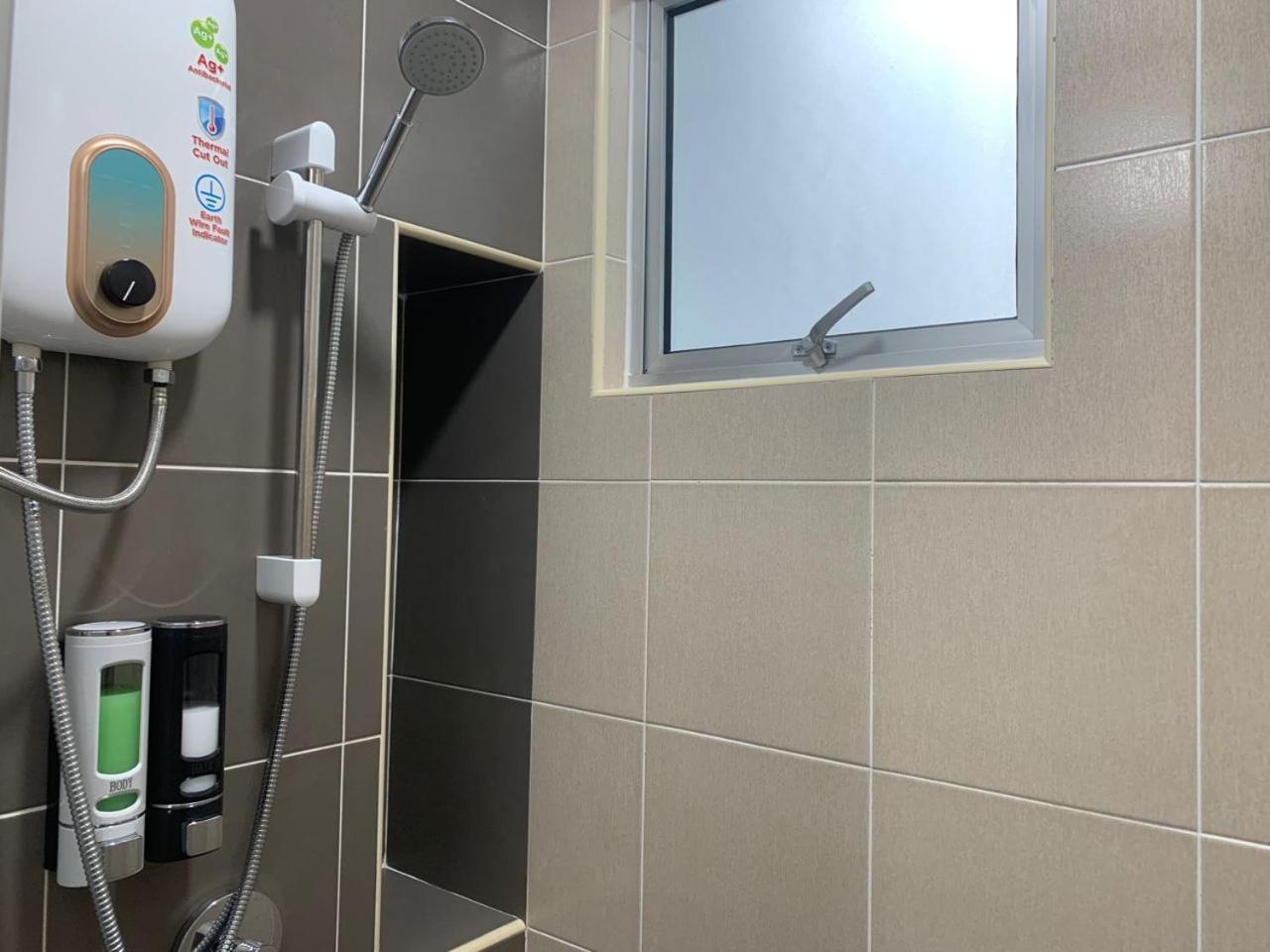 Corner Kl Pool View Rc Pangsapuri Kuala Lumpur